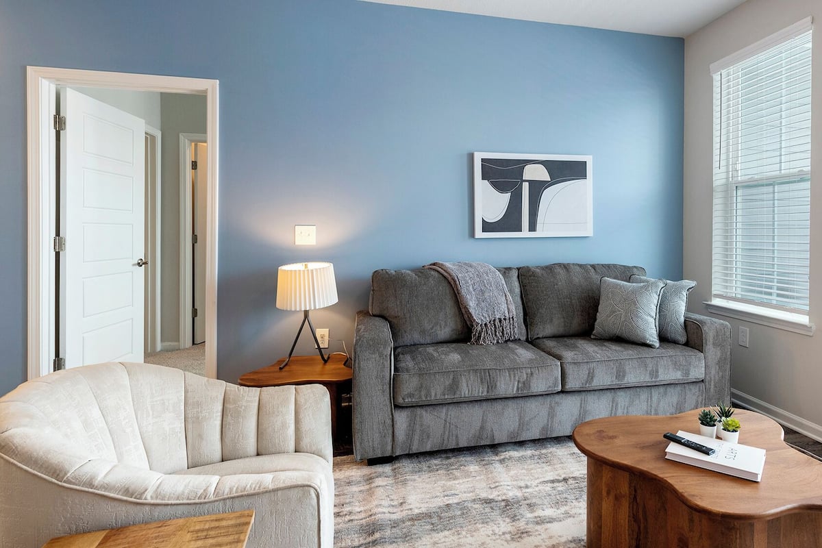 Apartment (2 Bedrooms) | Living area