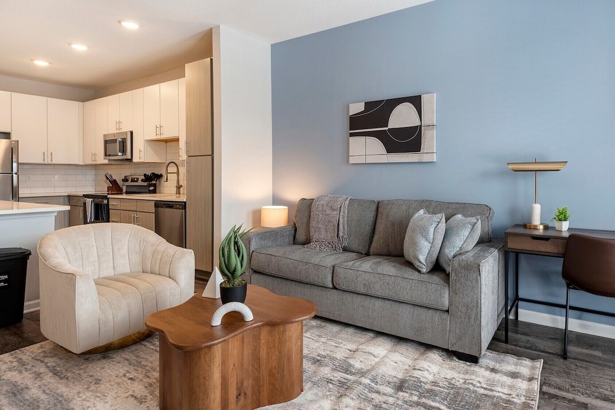 Apartment (1 Bedroom) | Living area