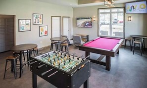 Billiards - Landing Apartments Near USC Upstate - Spartanburg (Spartanburg)