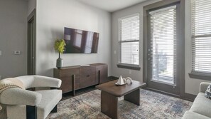 Interior - Landing Apartments Near Eldridge/West Oaks (Houston)