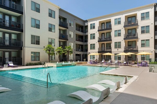 Landing Apartments Near Eldridge/west Oaks - Memorial - Houston