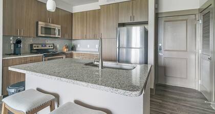 Landing Apartments Near Eldridge/West Oaks