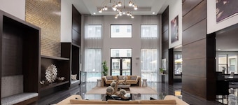 Landing Apartments Near Eldridge/West Oaks