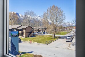 View from property - Serene 1BR Retreat with Mountain Views (Canmore)