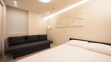 In-room safe, free WiFi