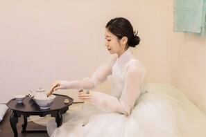 In-room safe, individually decorated, individually furnished - Yul Hotel (Seoul)