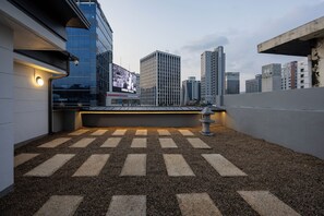 Vue sur la ville depuis l’hébergement