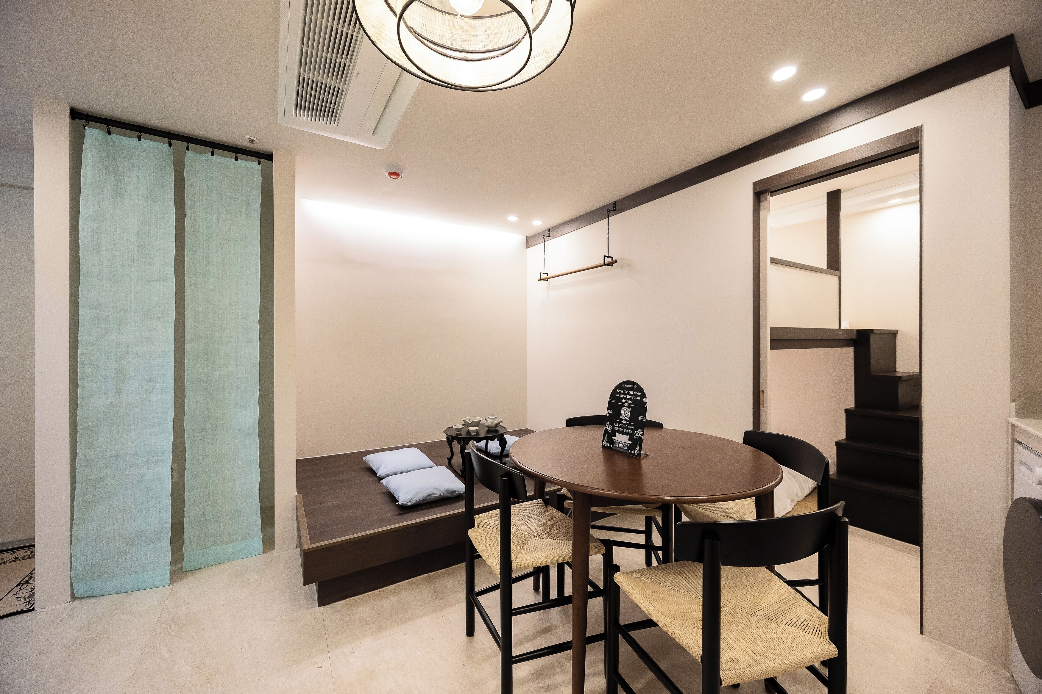 Family Suite, City View | In-room safe, free WiFi