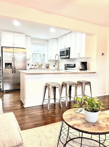 Location & Charm-Close to Bay, Parris Island/MCAS