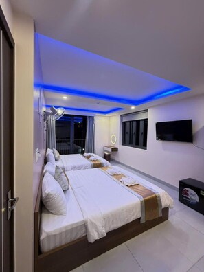 Desk, free WiFi, bed sheets - Nhu Y Hotel Tay Ninh (Tay Ninh)