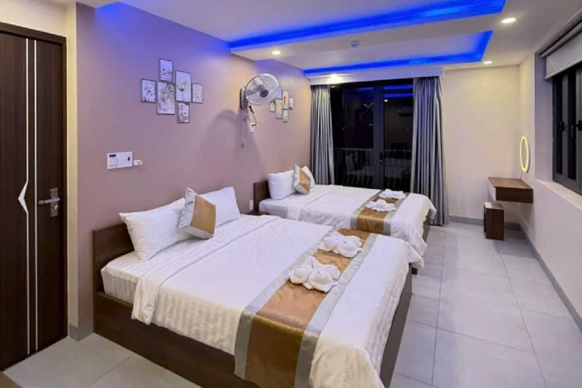 Desk, free WiFi, bed sheets