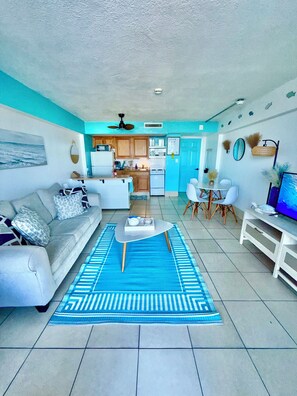 TV - Beachfront Condo in Daytona Beach Shores! (Daytona Beach Shores)
