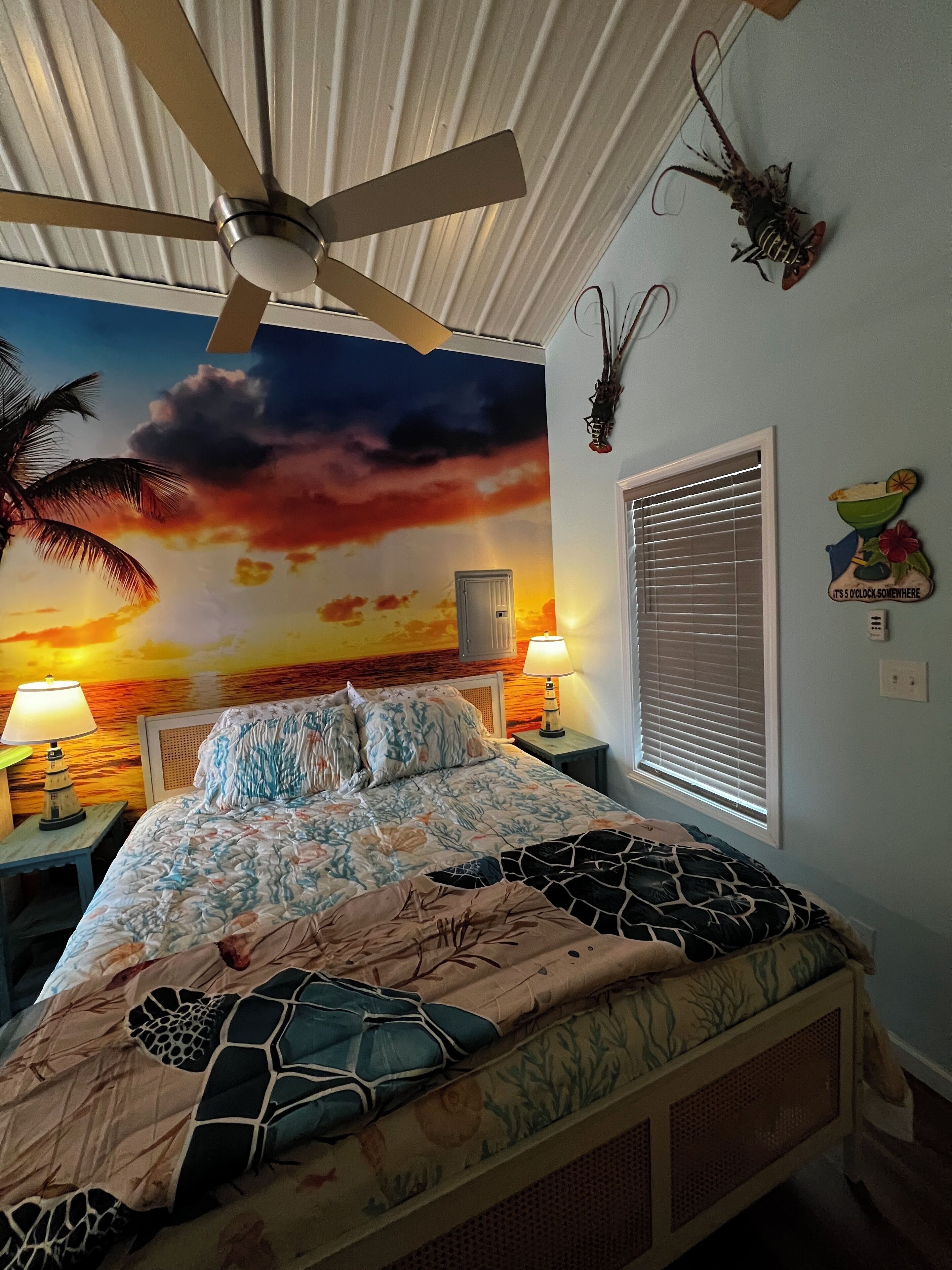 Strykjärn/strykbräda, wi-fi och sängkläder