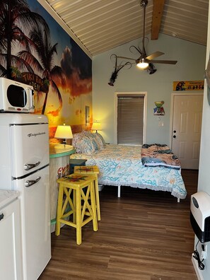 Strykjärn/strykbräda, wi-fi och sängkläder