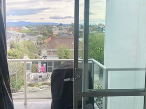 Property grounds - ‘Jupiter’ Bayview Town Centre 3 Bedroom Apartment (Timaru)