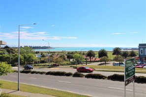 Miscellaneous - ‘Jupiter’ Bayview Town Centre 3 Bedroom Apartment (Timaru)