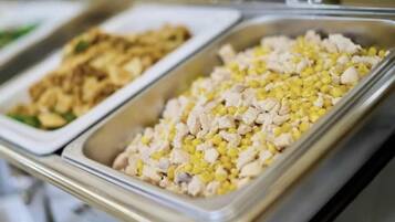 Free daily buffet breakfast