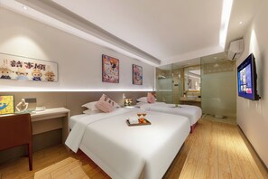 Superior Twin Room | View from room - Andy International Hotel Shenzhen (Shenzhen)