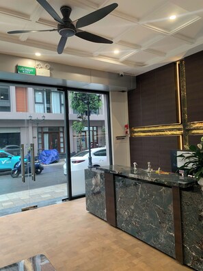 Reception - Paradise Bay Hotel (Van Giang)