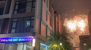 Front of property - Paradise Bay Hotel (Van Giang)