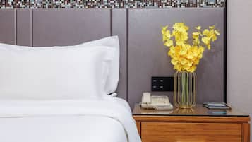 Luxury Double Room, City View | Desk, laptop workspace, blackout drapes, soundproofing