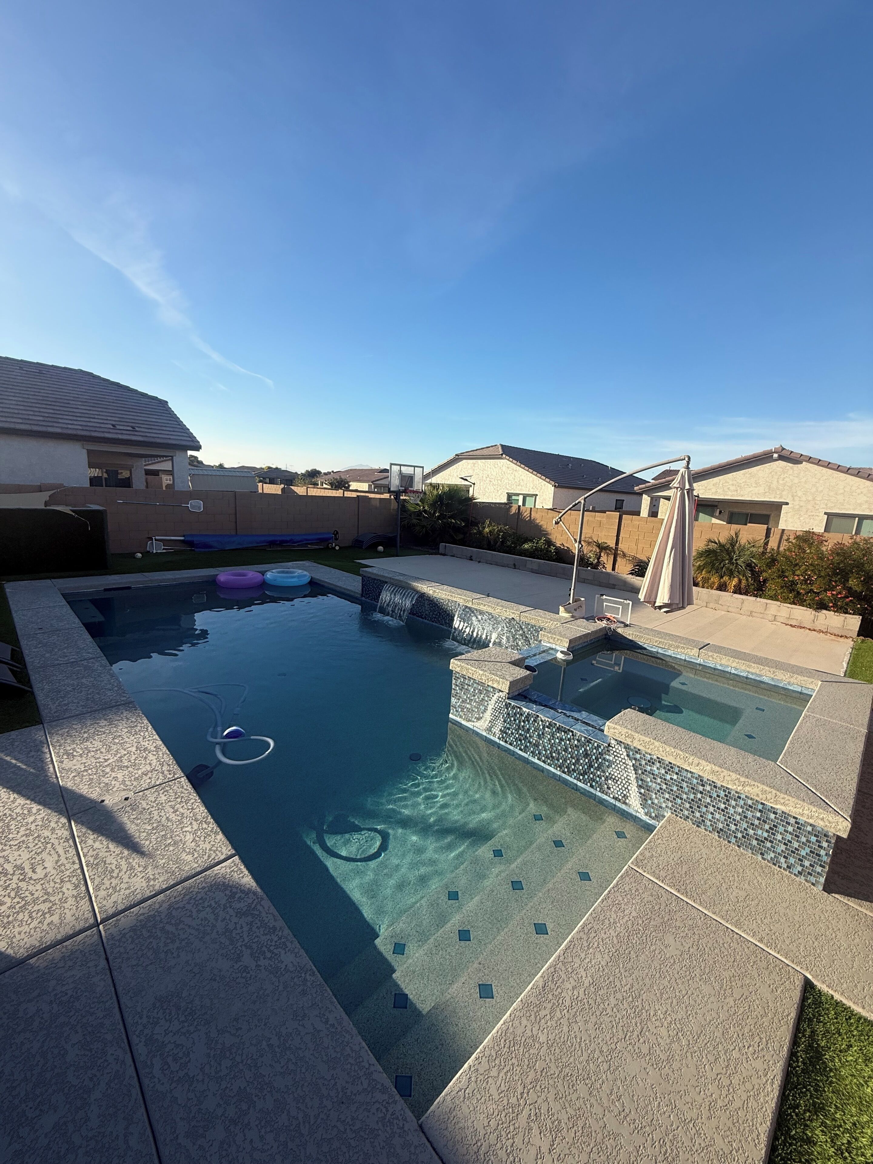 Piscine extérieure, piscine chauffée