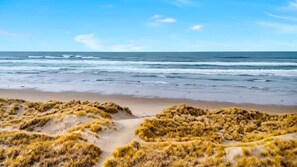 Beach nearby - Chinook House (Manzanita)