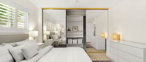 Fer et planche à repasser, accès Internet, draps fournis