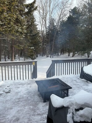 Property grounds - Modern ranch house with fireplace and fire pit (Long Pond)
