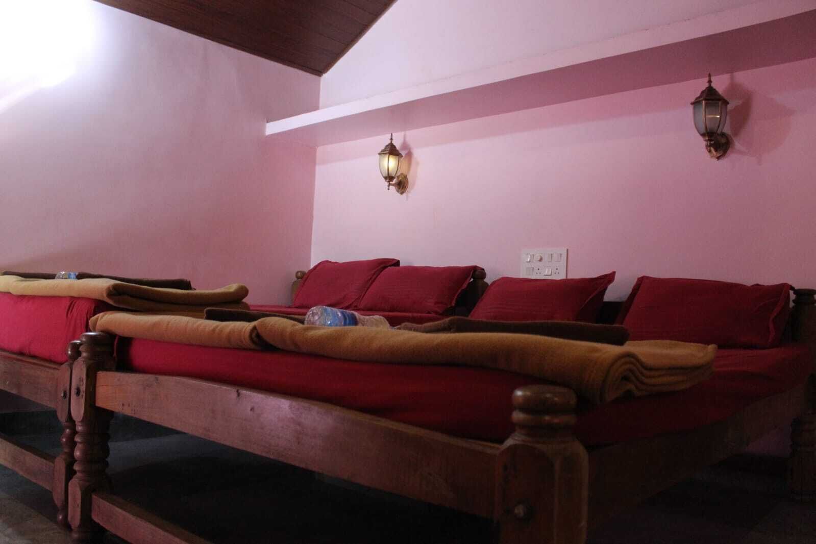 Family Room | Free WiFi