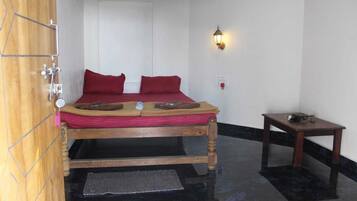 Double Room | Free WiFi