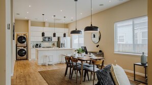 Dining - Modern 3BR/2BA – Walk to Japantown, Near SJSU & Tech Hubs (San Jose)