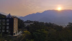 Exterior - Hotel Celestial Ganges (Rishikesh)