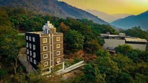 Front of property - Hotel Celestial Ganges (Rishikesh)