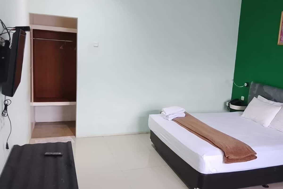 Double Room | Free WiFi