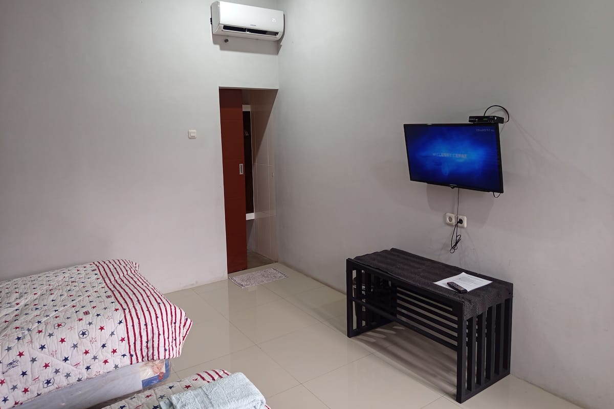 Standard Twin Room | Free WiFi