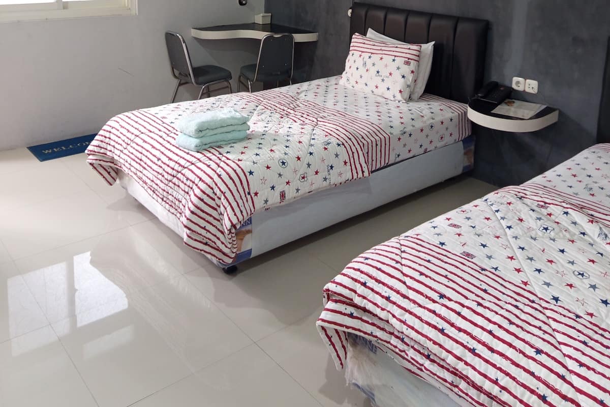 Twin Room | Free WiFi