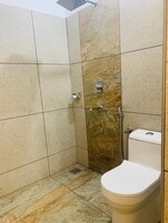 Toallas, jabón y champú