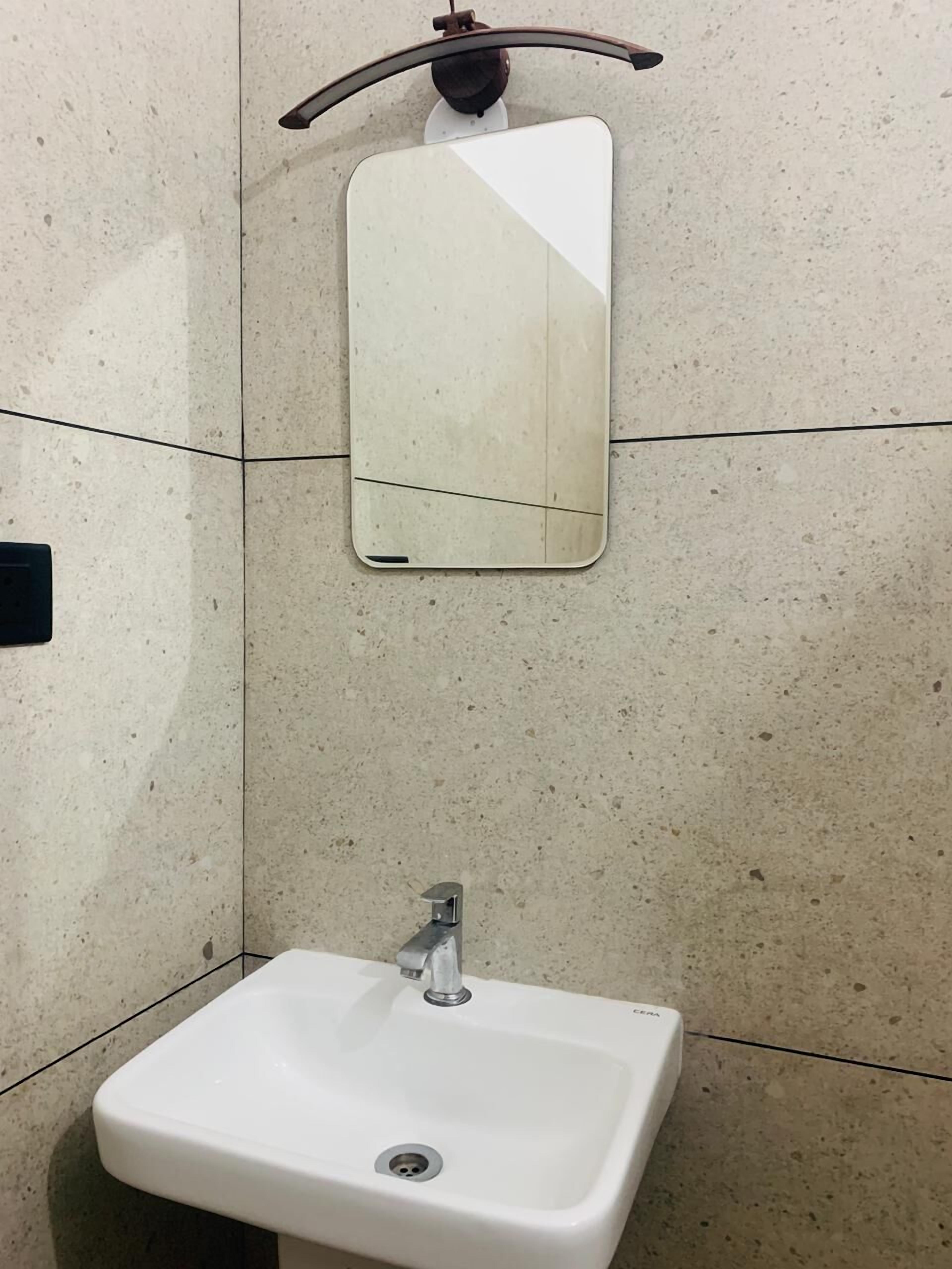 毛巾、肥皂、洗发水