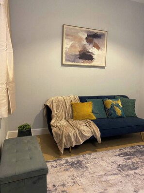 Apartment, 2 Bedrooms | Living area - Apartment in Islington (London)