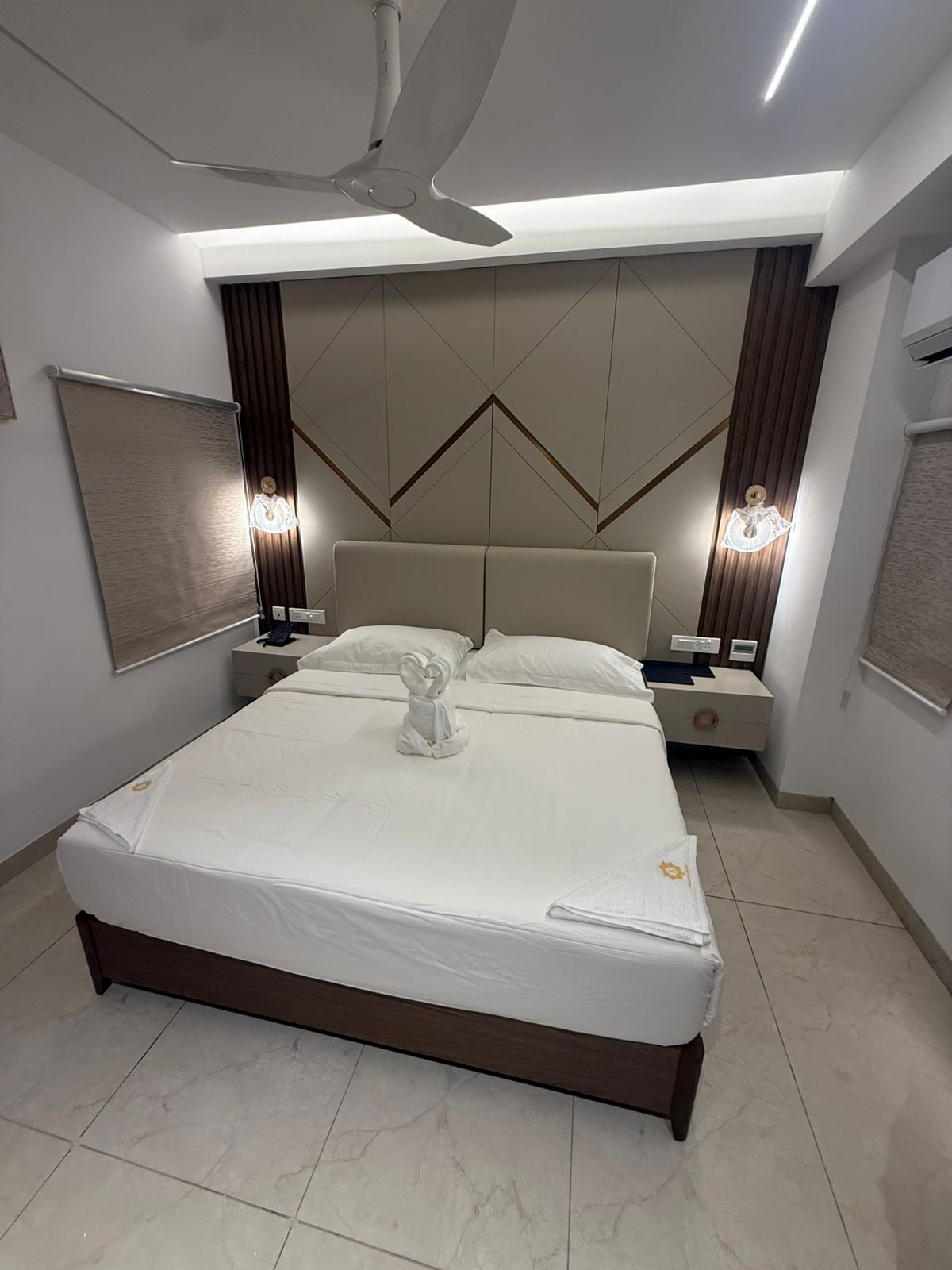 Deluxe Double Room | Desk, laptop workspace, free WiFi