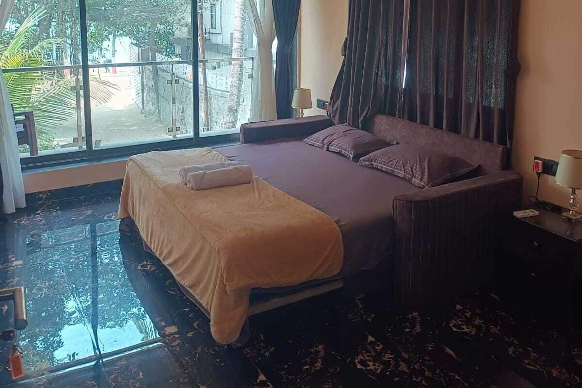 Premium bedding, free WiFi, bed sheets