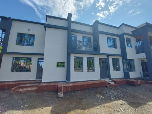 Lakeview Apartments - Luxurious stay a stone throw from the city centre.