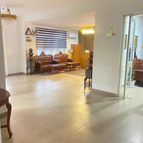 Lords Studio Inn Chintpurni - Chintpurni