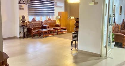 Lords Studio Inn Chintpurni