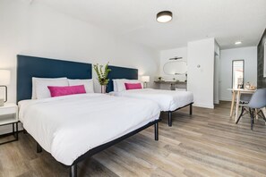 Ferros/tábuas de passar roupa, Wi-Fi, roupa de cama