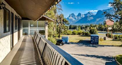 Gateway Suites: Cozy Getaway Near Banff/Canmore