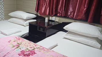 Deluxe Triple Room | Free WiFi