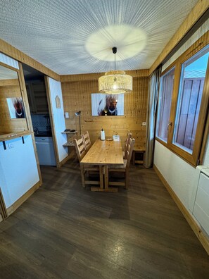 تناول الطعام