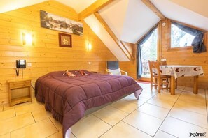 In-room safe, desk, free WiFi - La Maison (Amnéville)